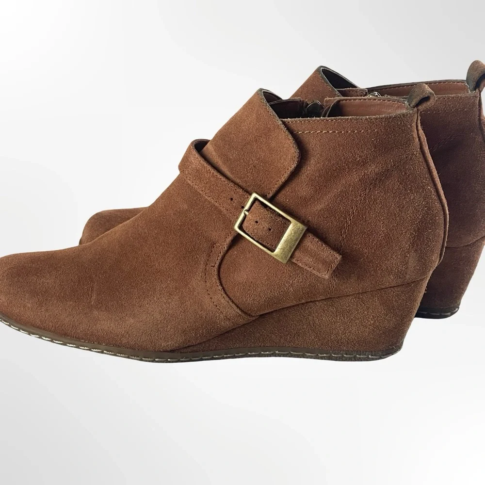 Franco Sarto Brown Suede Ankle Boots in size 9.5 - Picture 3 of 7